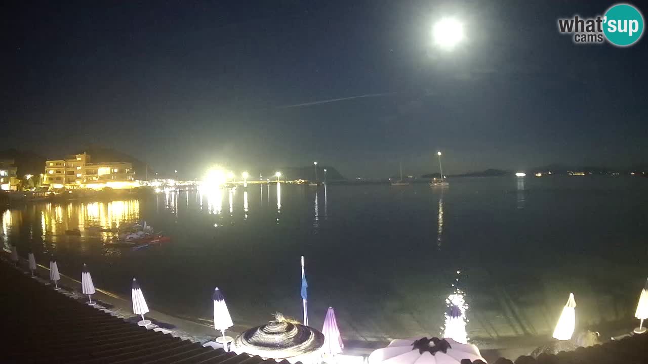 Spletna kamera Terza Spiaggia Golfo Aranci – Pogled na plažo v živo