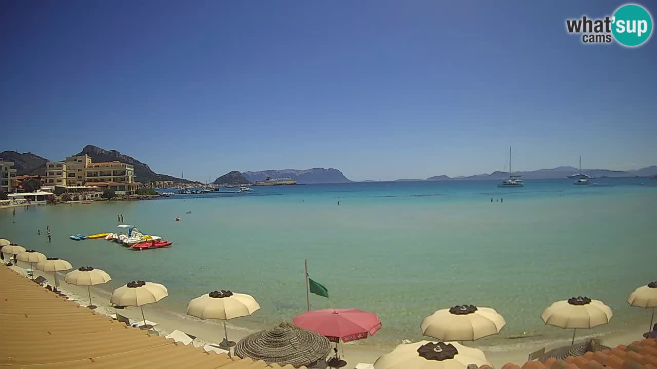 Spletna kamera Terza Spiaggia Golfo Aranci – Pogled na plažo v živo