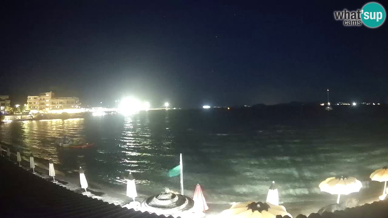 Spletna kamera Terza Spiaggia Golfo Aranci – Pogled na plažo v živo