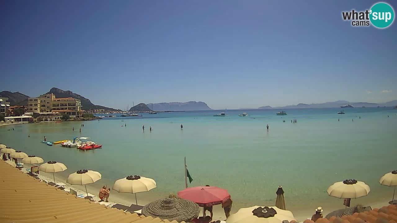 Spletna kamera Terza Spiaggia Golfo Aranci – Pogled na plažo v živo