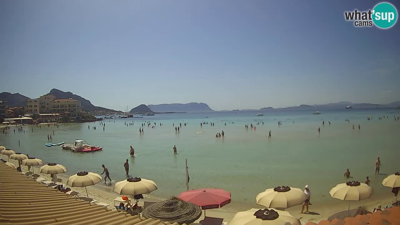 Spletna kamera Terza Spiaggia Golfo Aranci – Pogled na plažo v živo