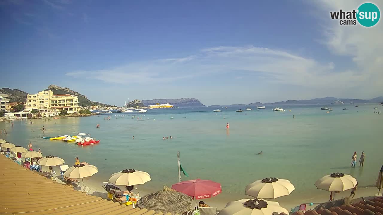Spletna kamera Terza Spiaggia Golfo Aranci – Pogled na plažo v živo