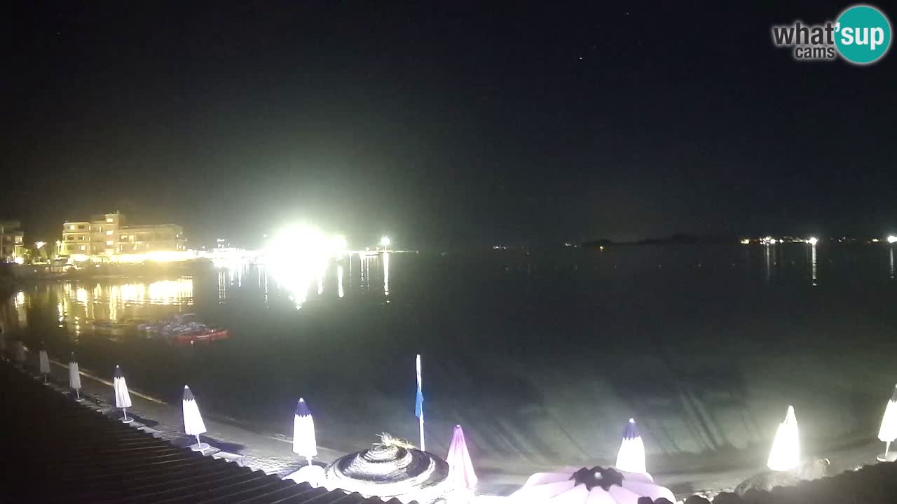 Spletna kamera Terza Spiaggia Golfo Aranci – Pogled na plažo v živo