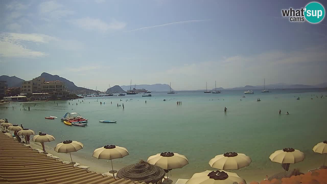 Spletna kamera Terza Spiaggia Golfo Aranci – Pogled na plažo v živo