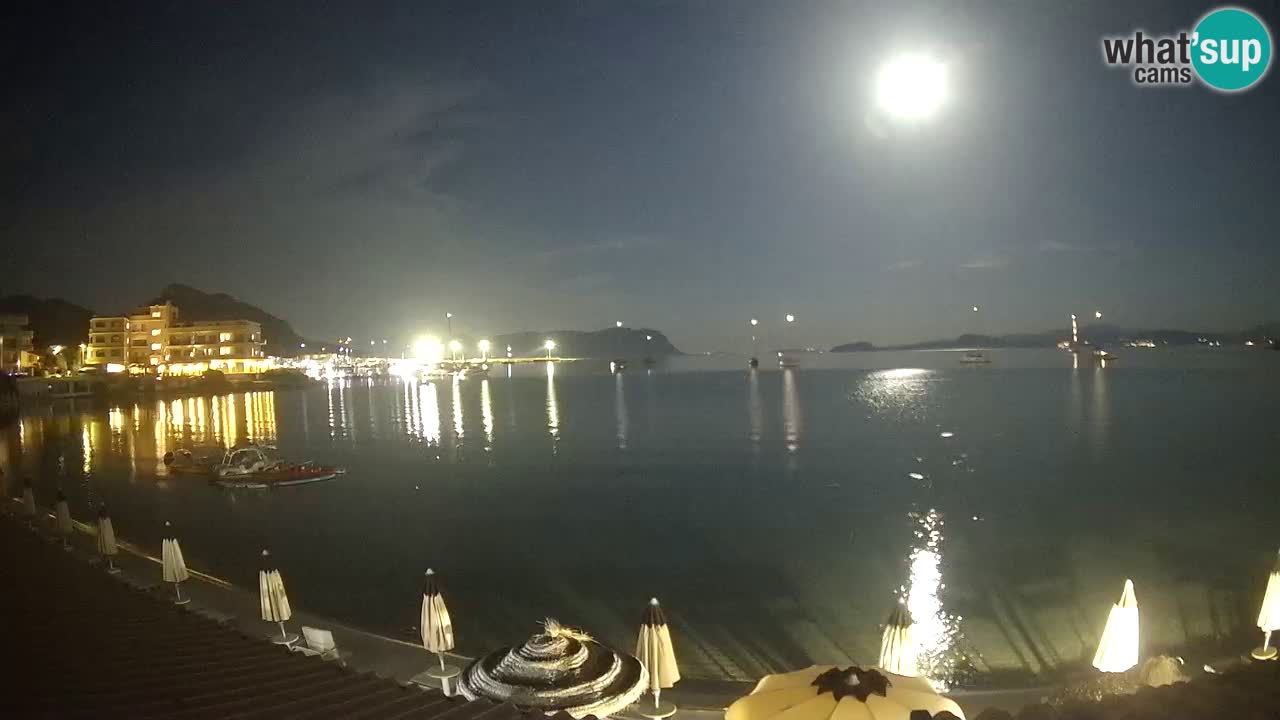 Spletna kamera Terza Spiaggia Golfo Aranci – Pogled na plažo v živo