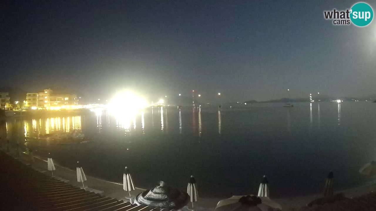 Web kamera Terza Spiaggia Golfo Aranci – Pogled uživo na plažu