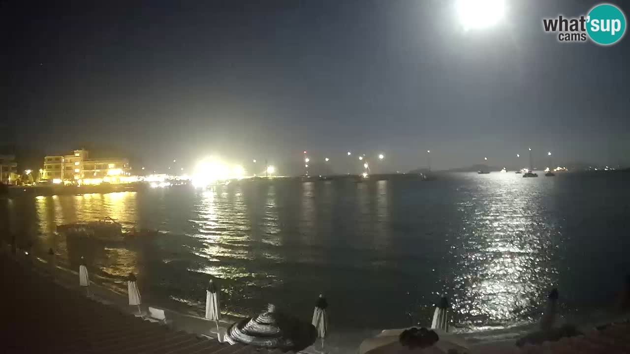 Web kamera Terza Spiaggia Golfo Aranci – Pogled uživo na plažu