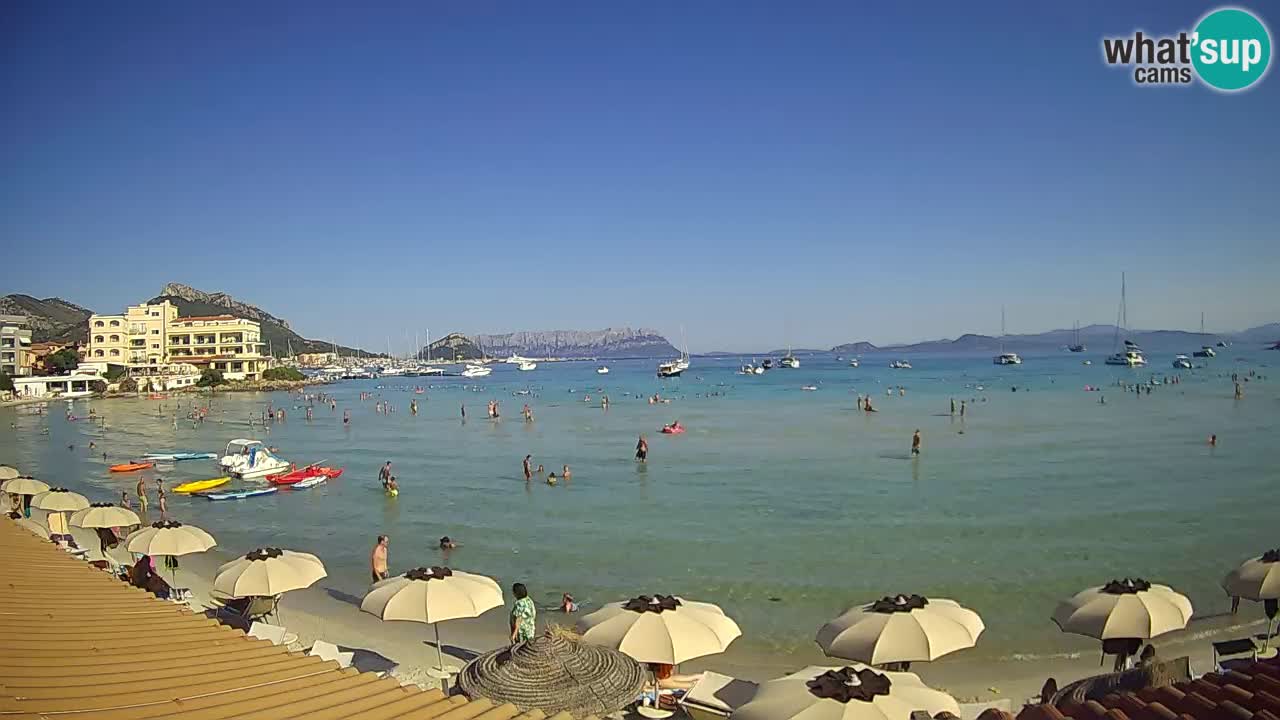 Spletna kamera Terza Spiaggia Golfo Aranci – Pogled na plažo v živo