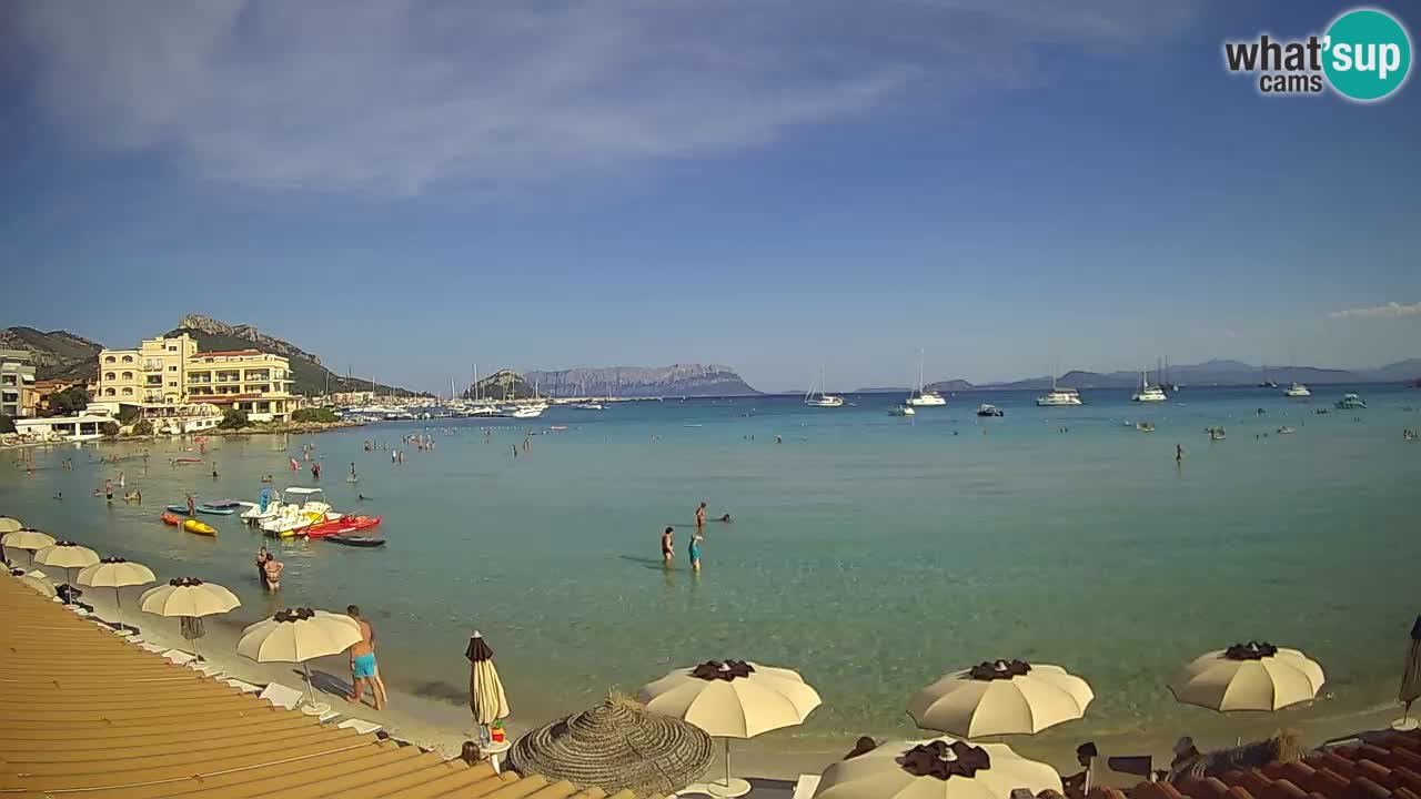 Spletna kamera Terza Spiaggia Golfo Aranci – Pogled na plažo v živo