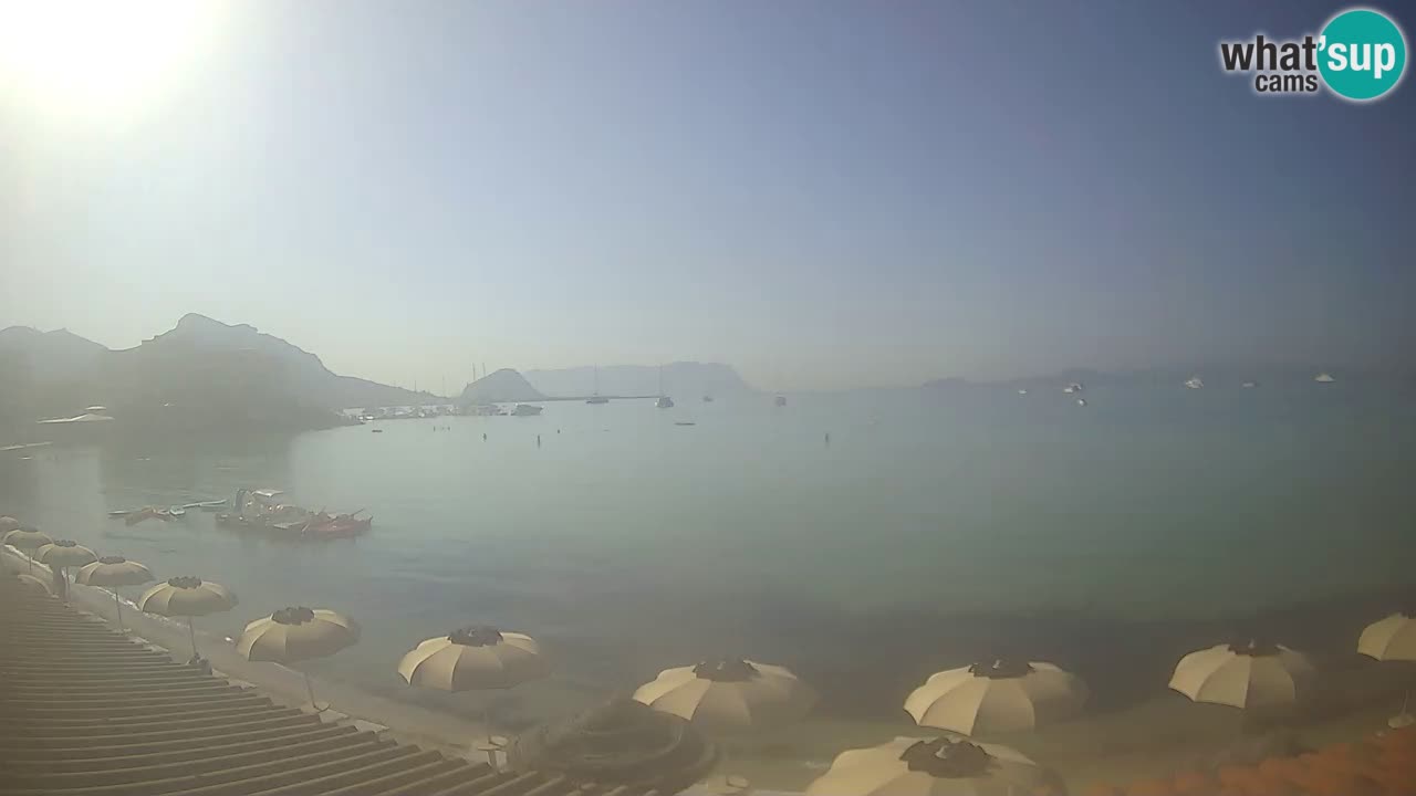 Spletna kamera Terza Spiaggia Golfo Aranci – Pogled na plažo v živo