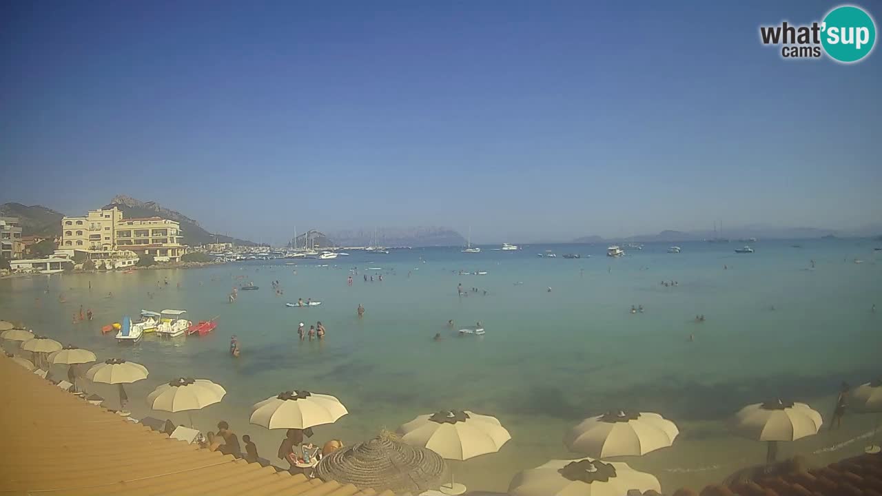 Spletna kamera Terza Spiaggia Golfo Aranci – Pogled na plažo v živo