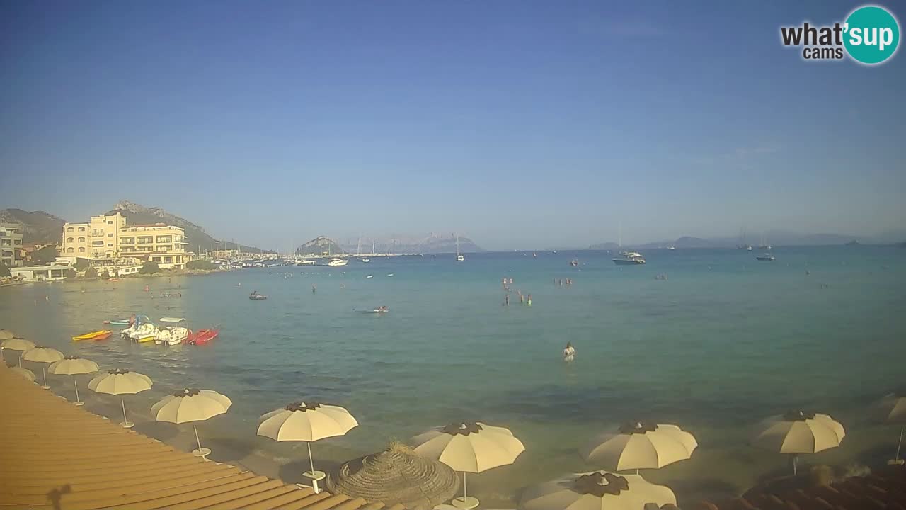 Spletna kamera Terza Spiaggia Golfo Aranci – Pogled na plažo v živo