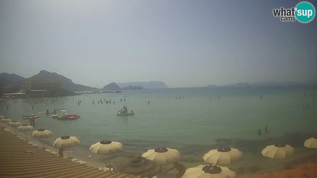 Spletna kamera Terza Spiaggia Golfo Aranci – Pogled na plažo v živo
