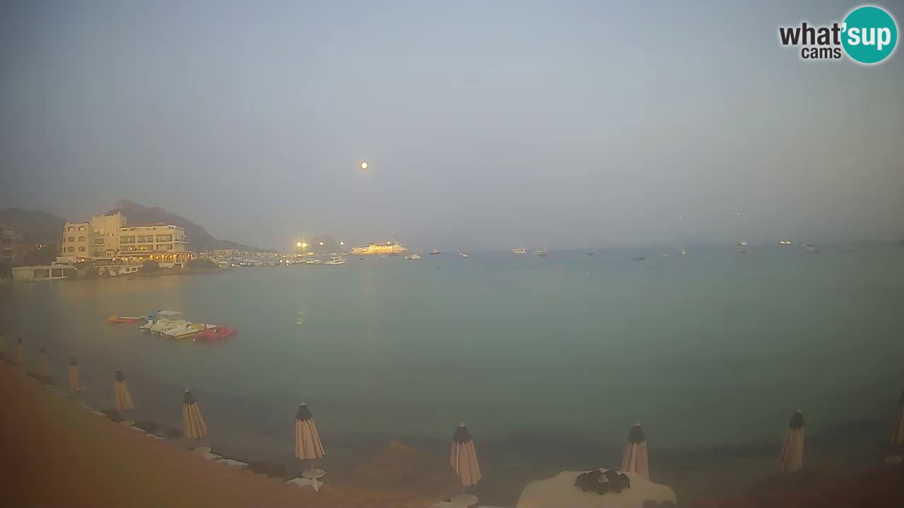 Web kamera Terza Spiaggia Golfo Aranci – Pogled uživo na plažu