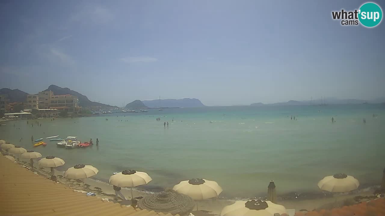Spletna kamera Terza Spiaggia Golfo Aranci – Pogled na plažo v živo