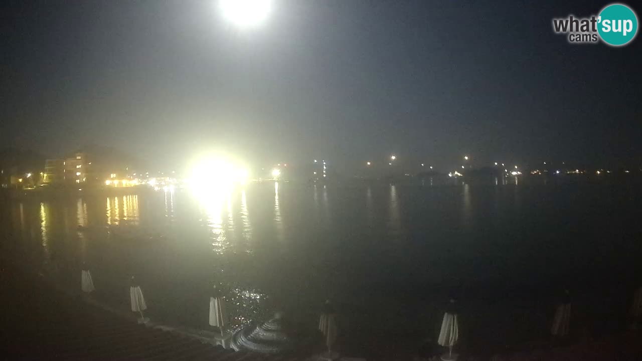Spletna kamera Terza Spiaggia Golfo Aranci – Pogled na plažo v živo