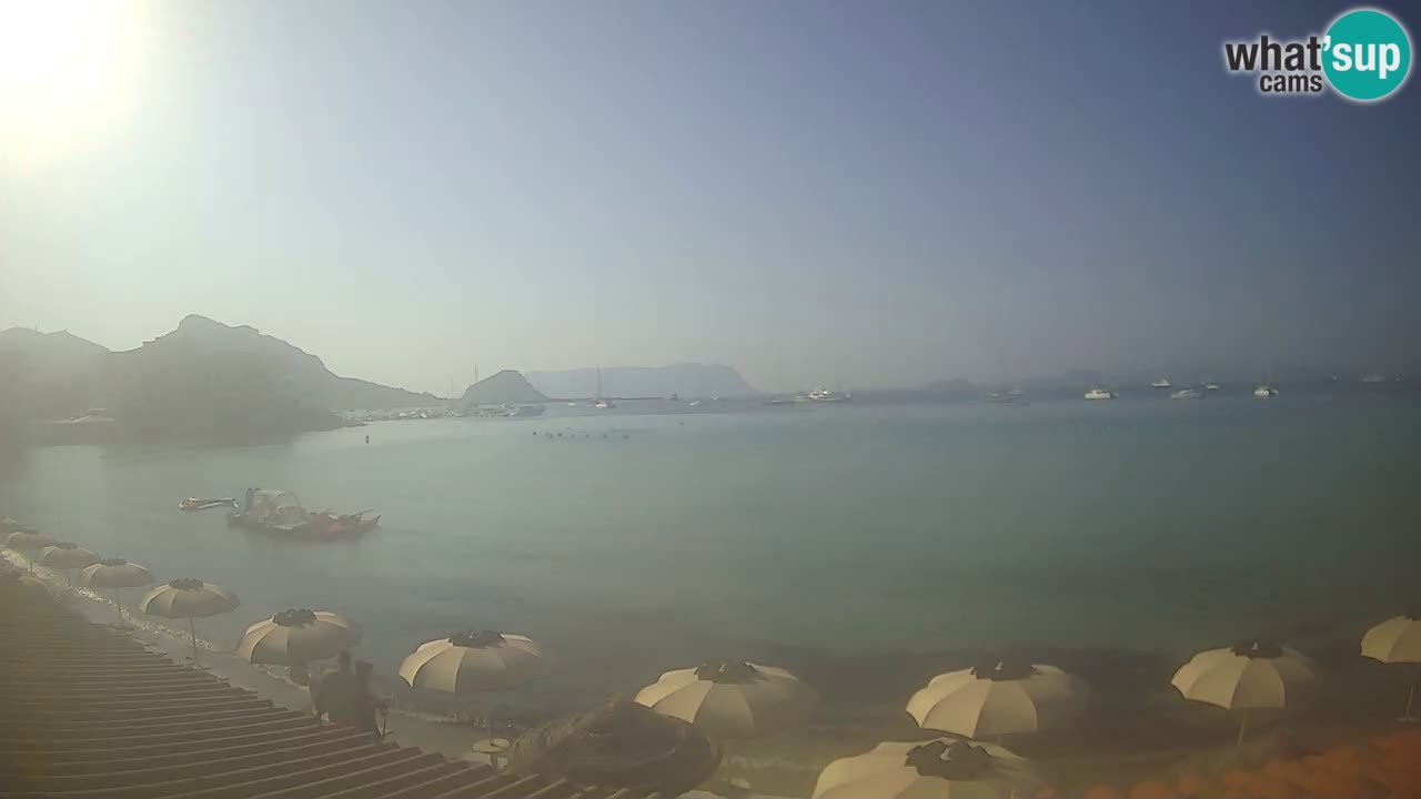 Spletna kamera Terza Spiaggia Golfo Aranci – Pogled na plažo v živo