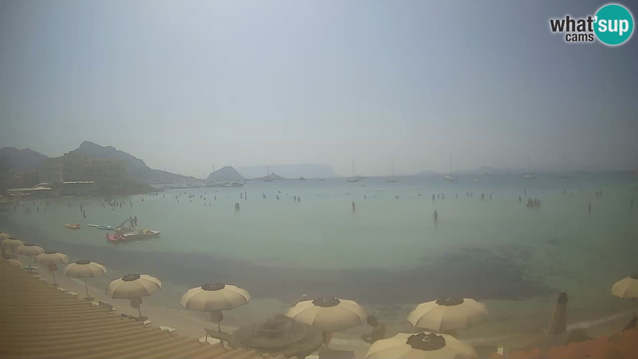 Spletna kamera Terza Spiaggia Golfo Aranci – Pogled na plažo v živo