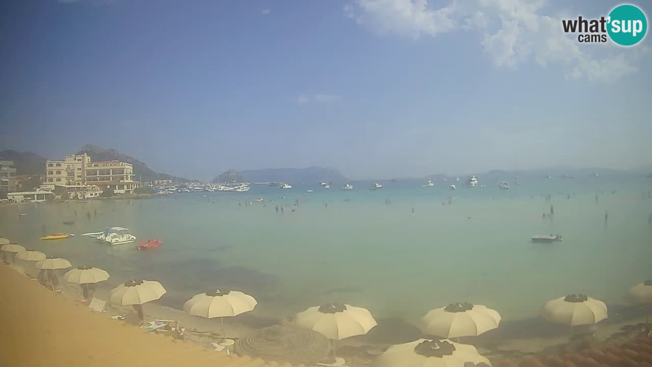 Spletna kamera Terza Spiaggia Golfo Aranci – Pogled na plažo v živo
