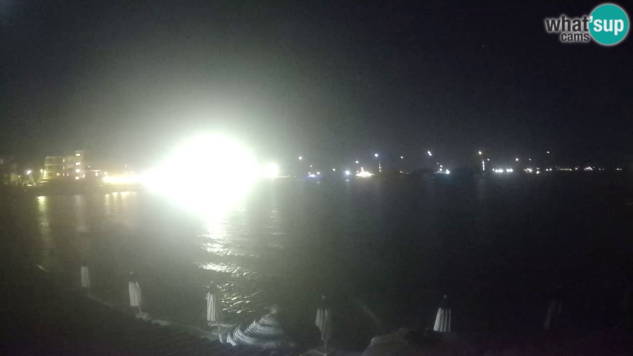 Spletna kamera Terza Spiaggia Golfo Aranci – Pogled na plažo v živo