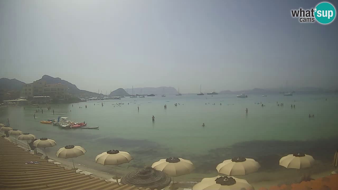 Spletna kamera Terza Spiaggia Golfo Aranci – Pogled na plažo v živo