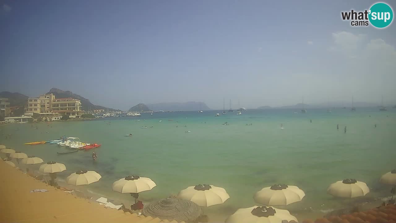 Spletna kamera Terza Spiaggia Golfo Aranci – Pogled na plažo v živo