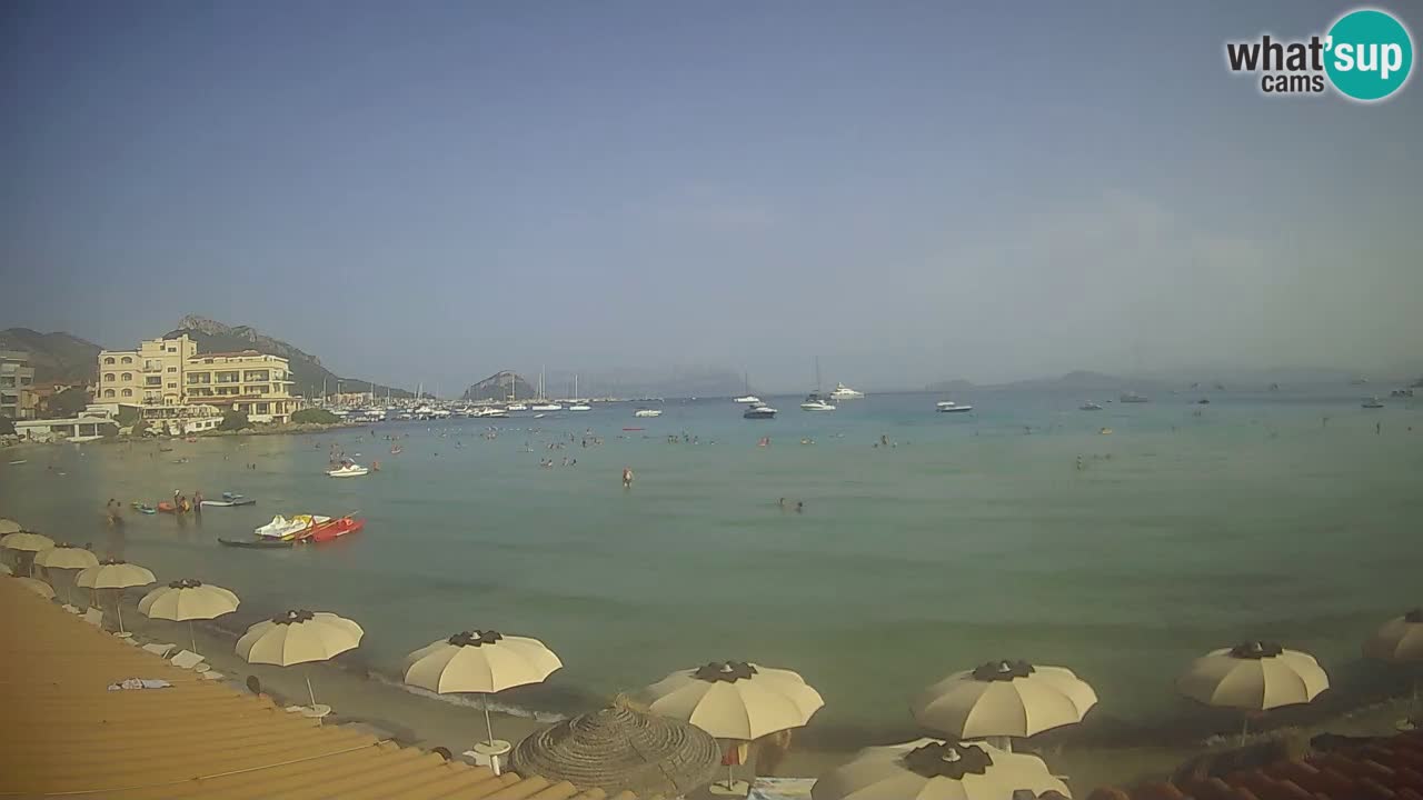 Spletna kamera Terza Spiaggia Golfo Aranci – Pogled na plažo v živo