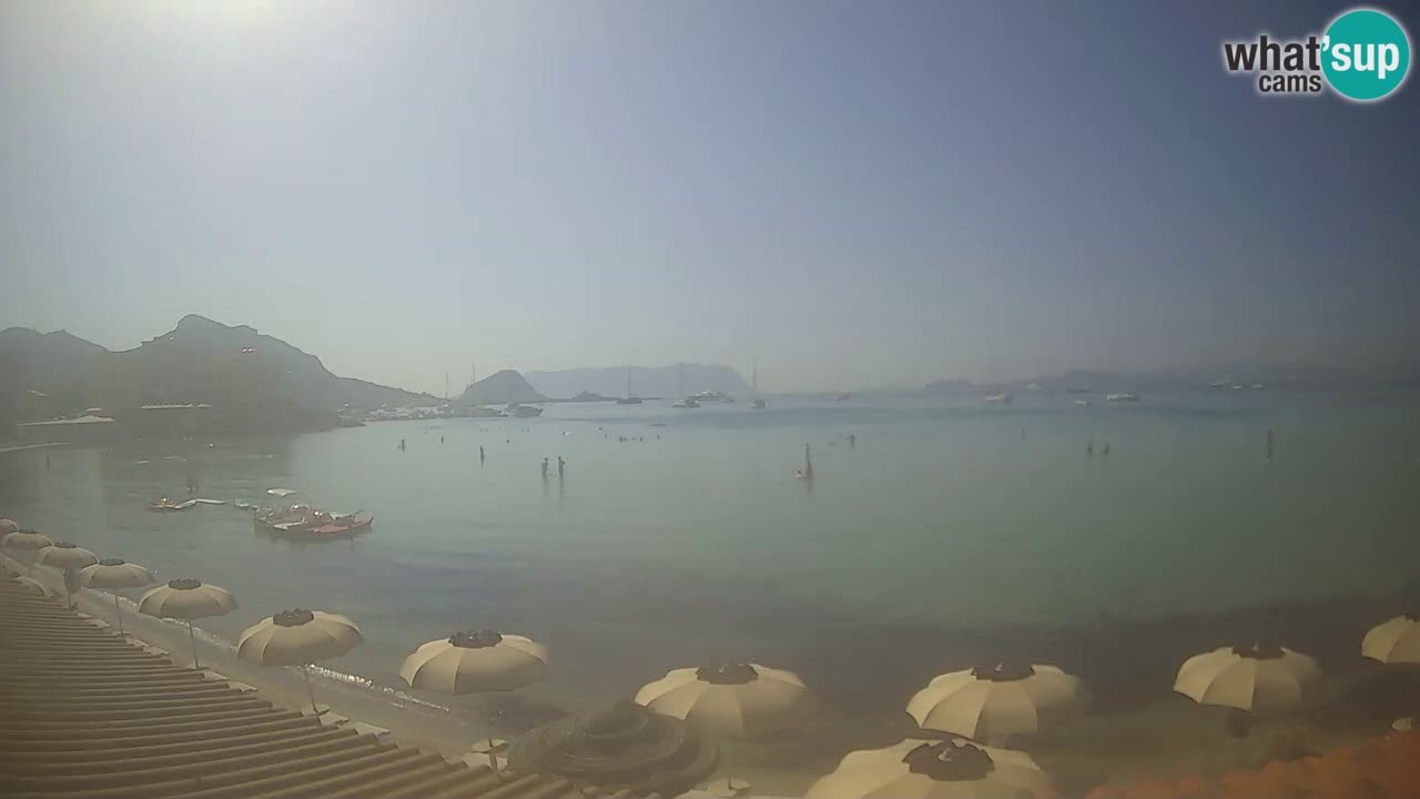 Spletna kamera Terza Spiaggia Golfo Aranci – Pogled na plažo v živo