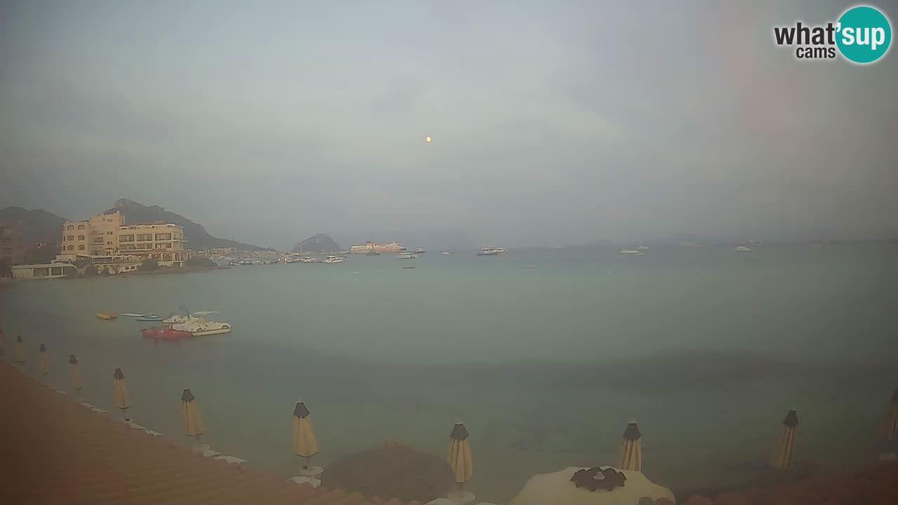 Web kamera Terza Spiaggia Golfo Aranci – Pogled uživo na plažu