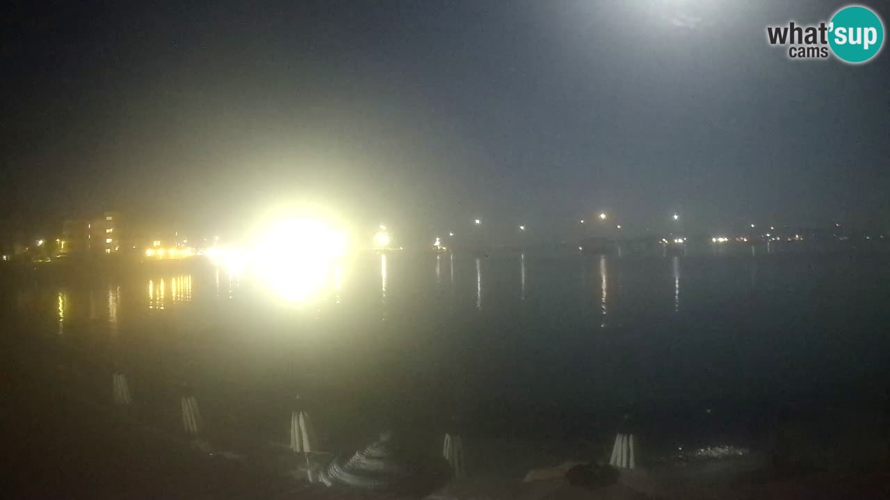 Spletna kamera Terza Spiaggia Golfo Aranci – Pogled na plažo v živo