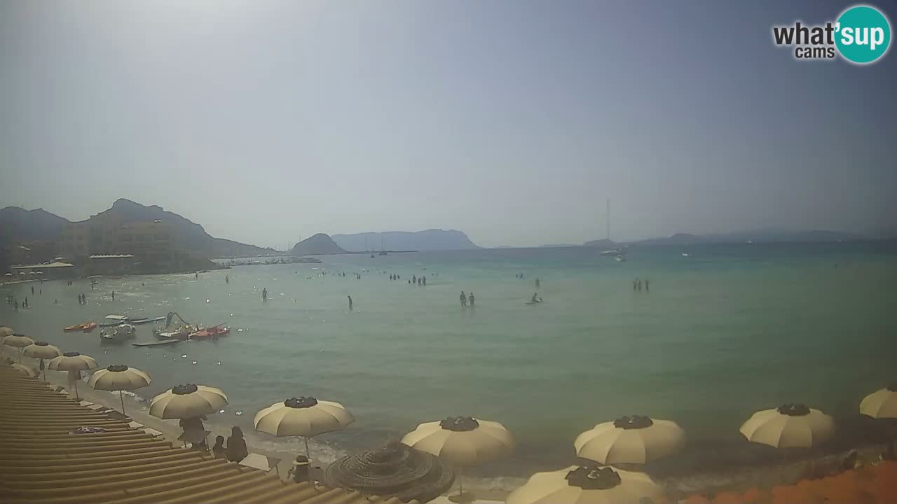 Spletna kamera Terza Spiaggia Golfo Aranci – Pogled na plažo v živo