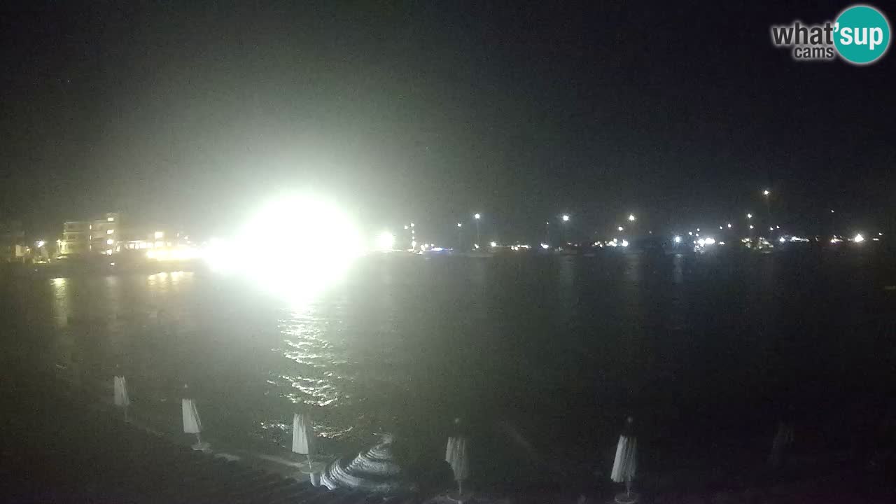 Spletna kamera Terza Spiaggia Golfo Aranci – Pogled na plažo v živo