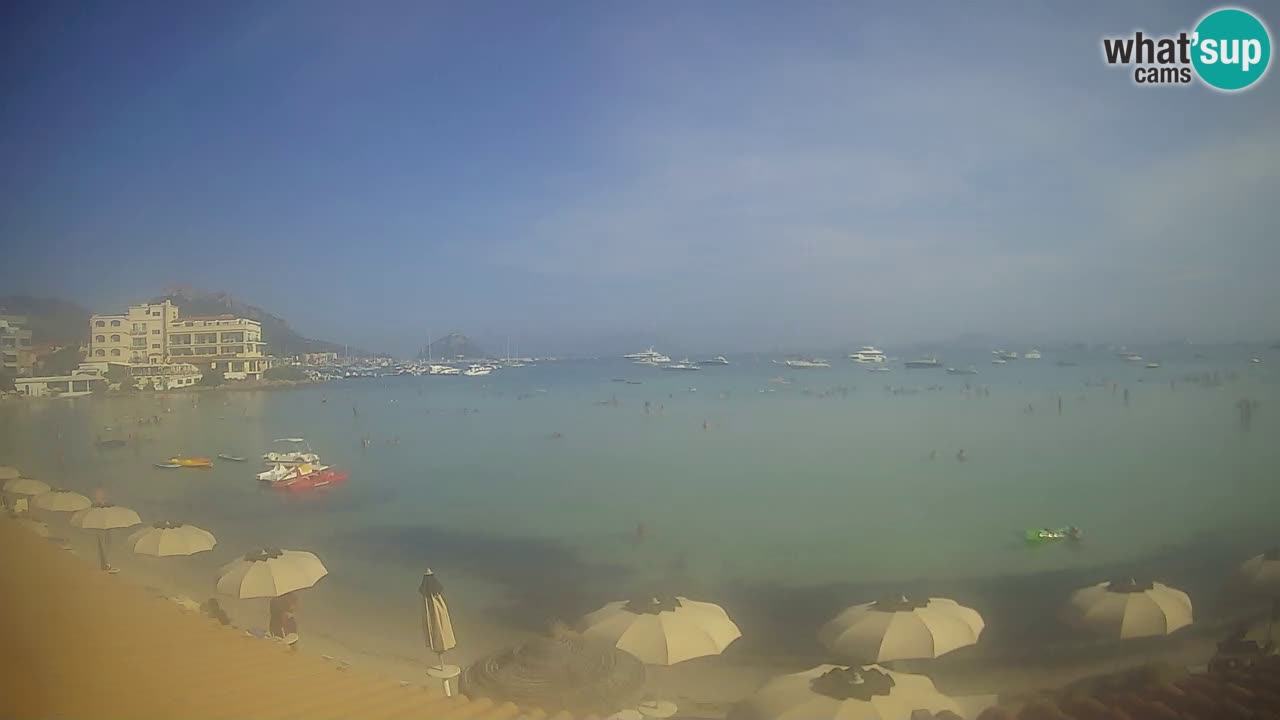 Spletna kamera Terza Spiaggia Golfo Aranci – Pogled na plažo v živo
