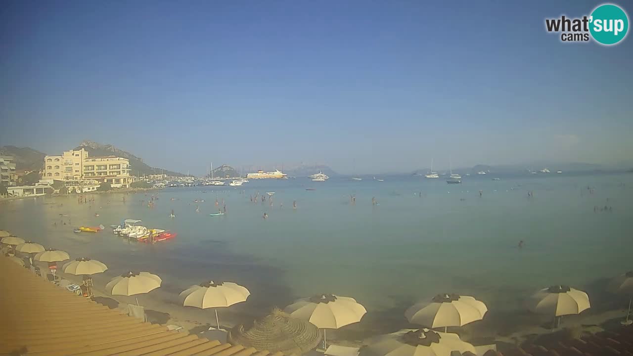 Spletna kamera Terza Spiaggia Golfo Aranci – Pogled na plažo v živo