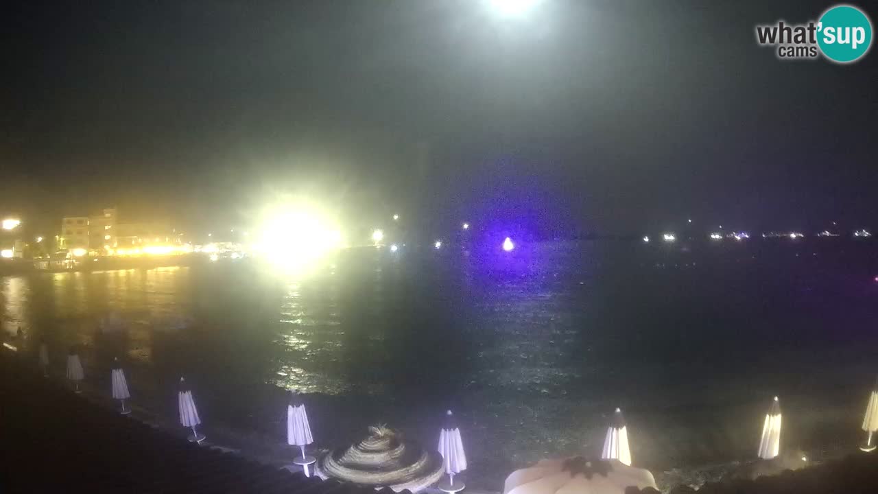Spletna kamera Terza Spiaggia Golfo Aranci – Pogled na plažo v živo