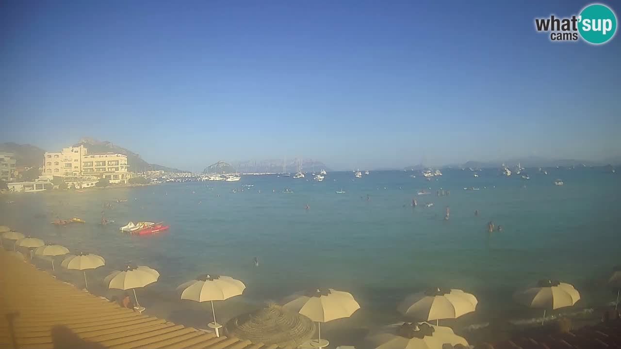 Spletna kamera Terza Spiaggia Golfo Aranci – Pogled na plažo v živo