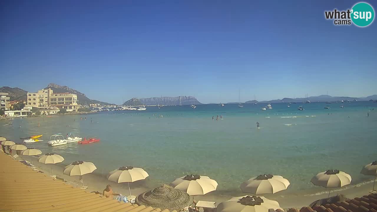 Spletna kamera Terza Spiaggia Golfo Aranci – Pogled na plažo v živo