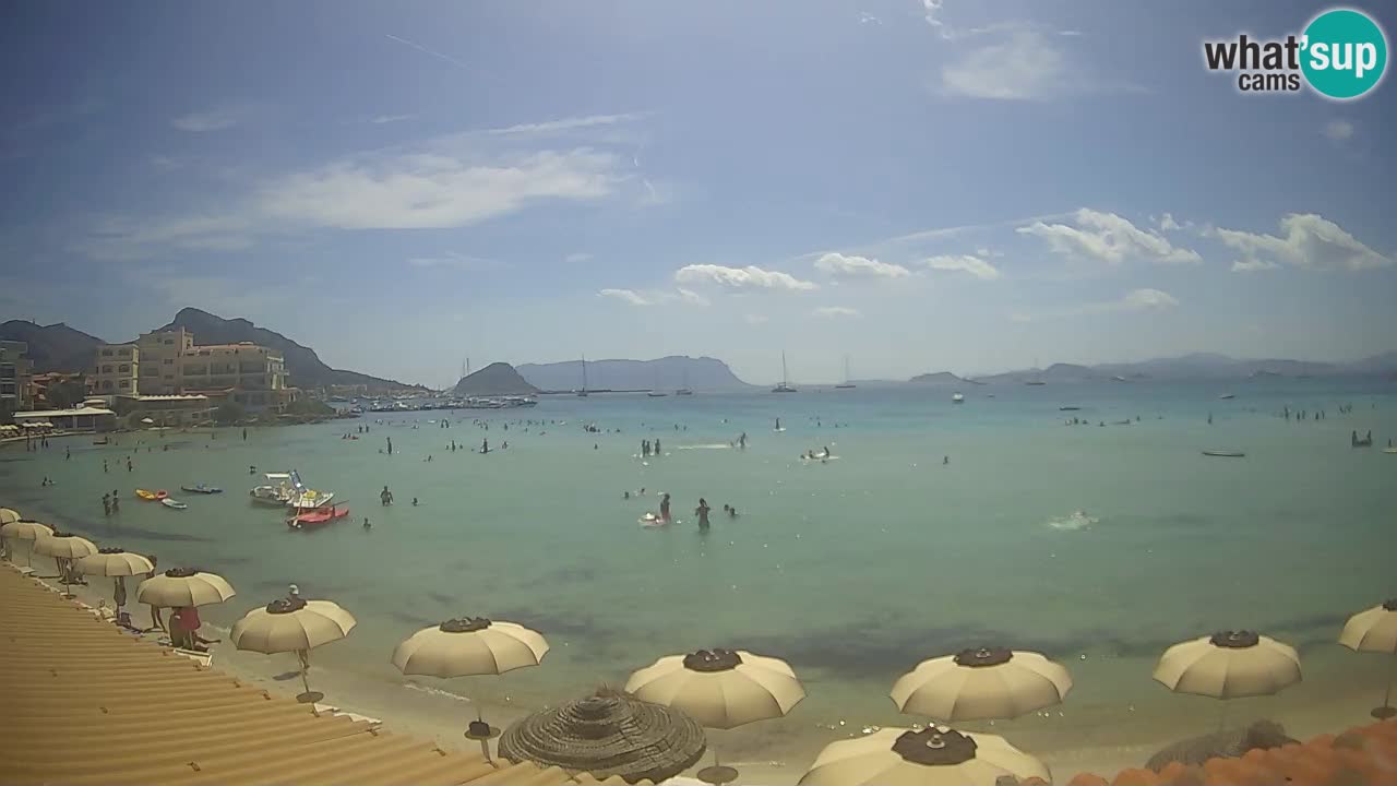 Spletna kamera Terza Spiaggia Golfo Aranci – Pogled na plažo v živo