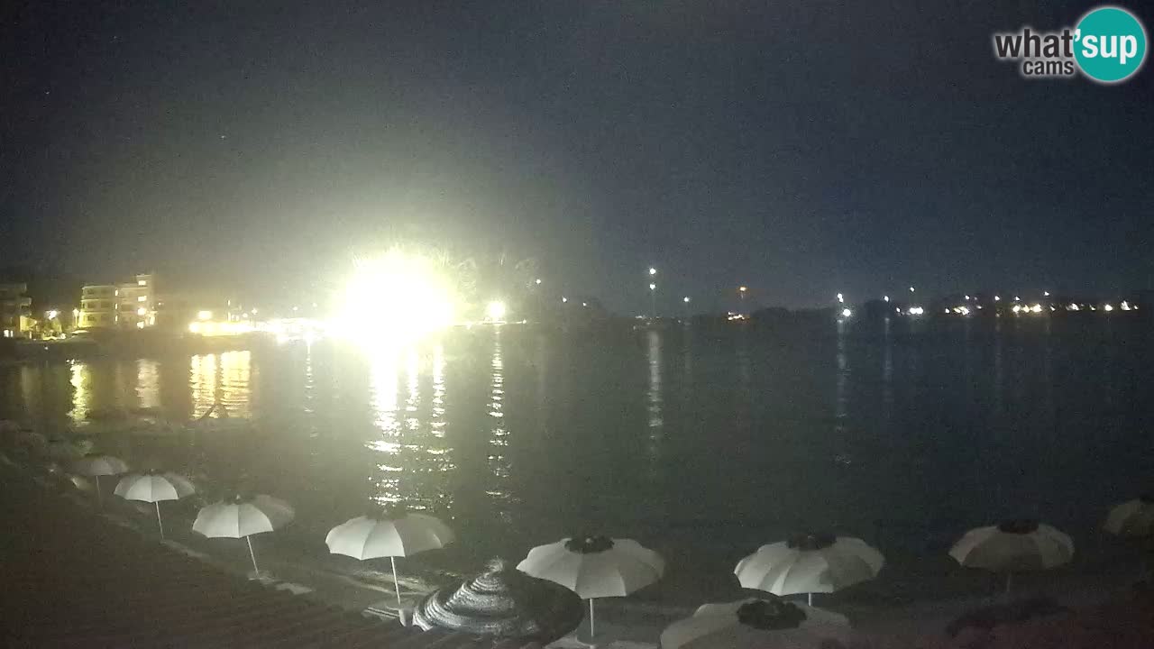 Spletna kamera Terza Spiaggia Golfo Aranci – Pogled na plažo v živo