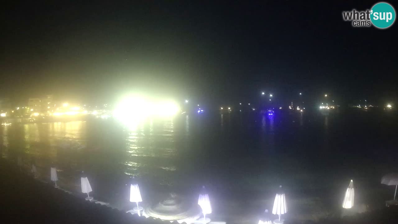 Spletna kamera Terza Spiaggia Golfo Aranci – Pogled na plažo v živo