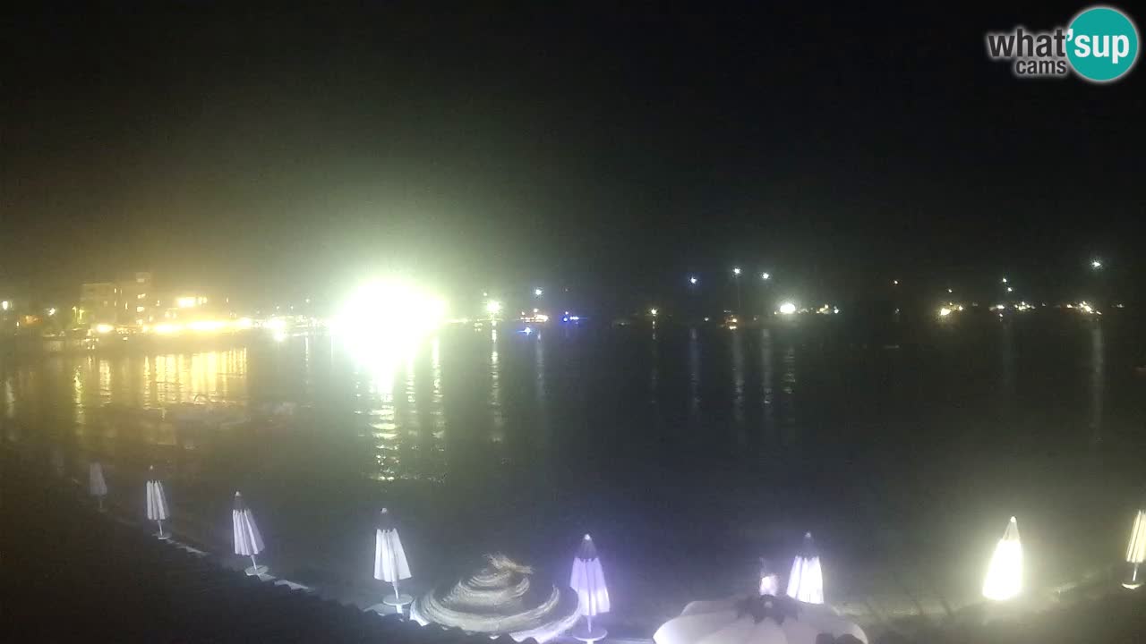 Spletna kamera Terza Spiaggia Golfo Aranci – Pogled na plažo v živo