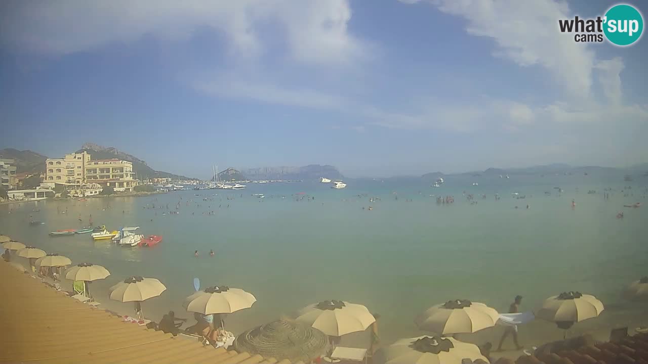 Spletna kamera Terza Spiaggia Golfo Aranci – Pogled na plažo v živo