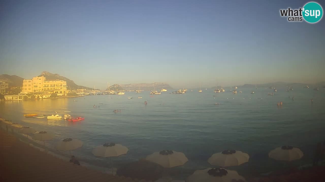 Web kamera Terza Spiaggia Golfo Aranci – Pogled uživo na plažu