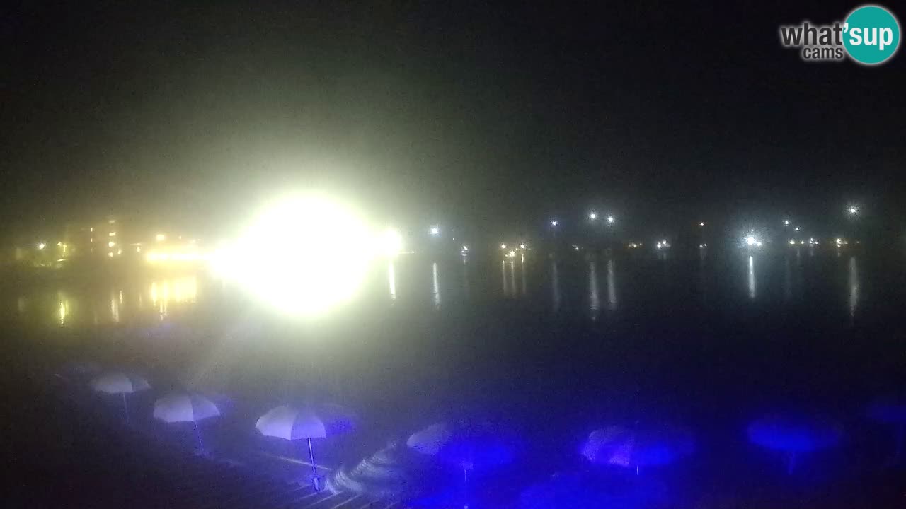 Spletna kamera Terza Spiaggia Golfo Aranci – Pogled na plažo v živo