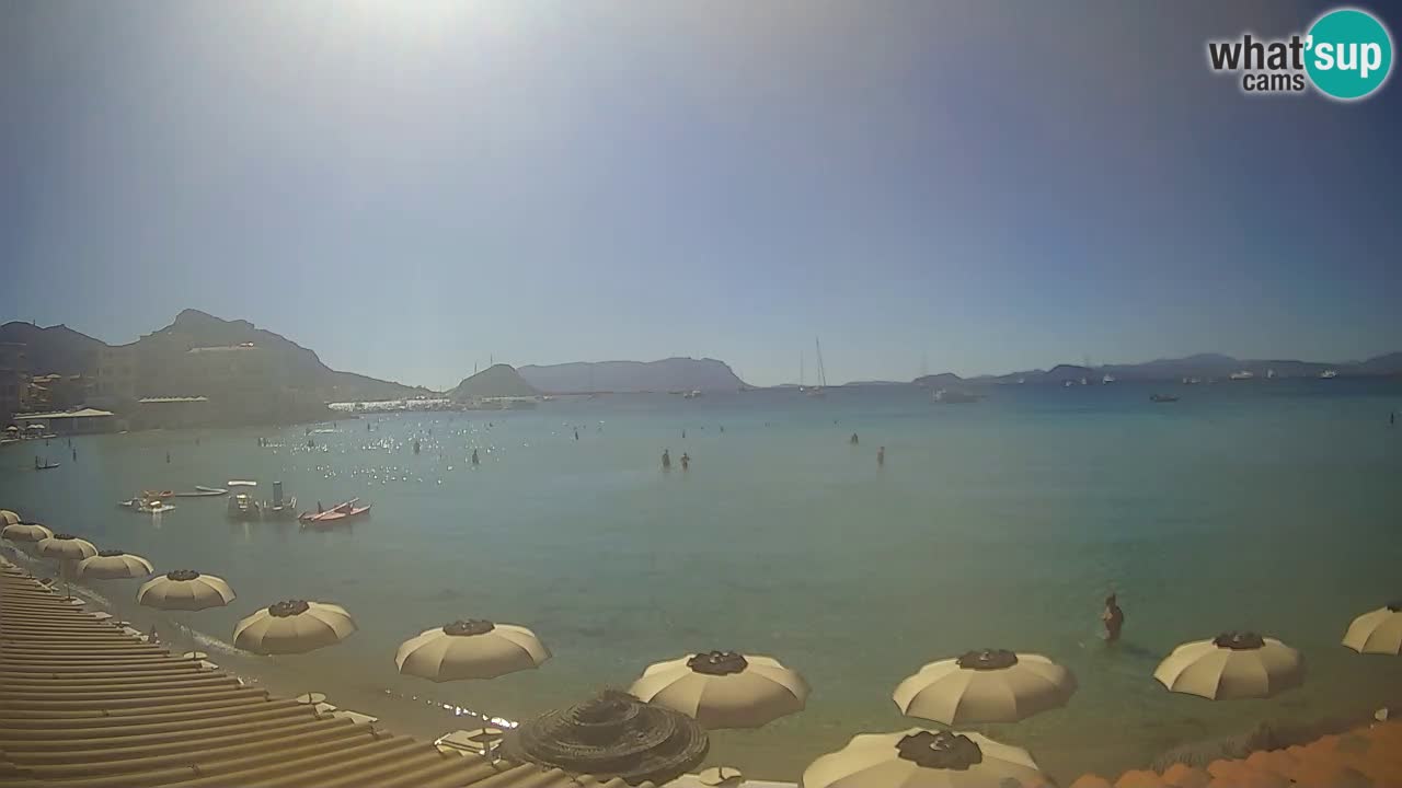 Spletna kamera Terza Spiaggia Golfo Aranci – Pogled na plažo v živo