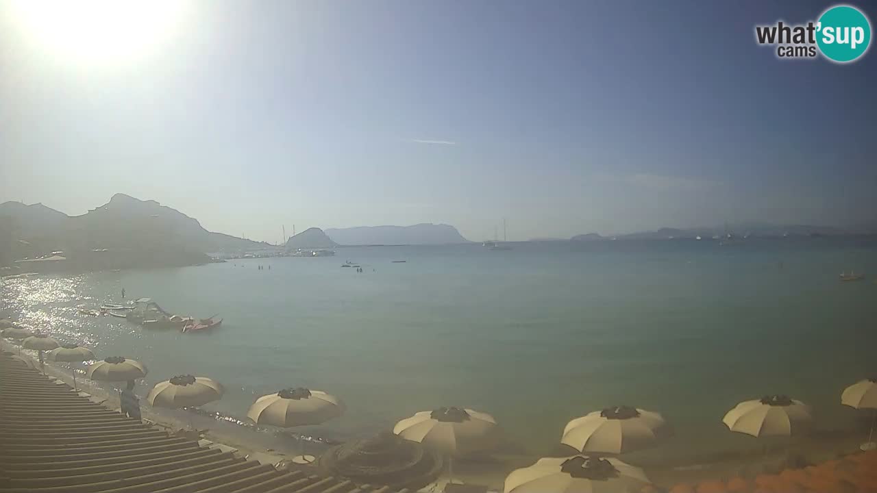 Spletna kamera Terza Spiaggia Golfo Aranci – Pogled na plažo v živo
