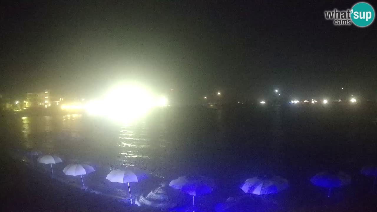 Spletna kamera Terza Spiaggia Golfo Aranci – Pogled na plažo v živo