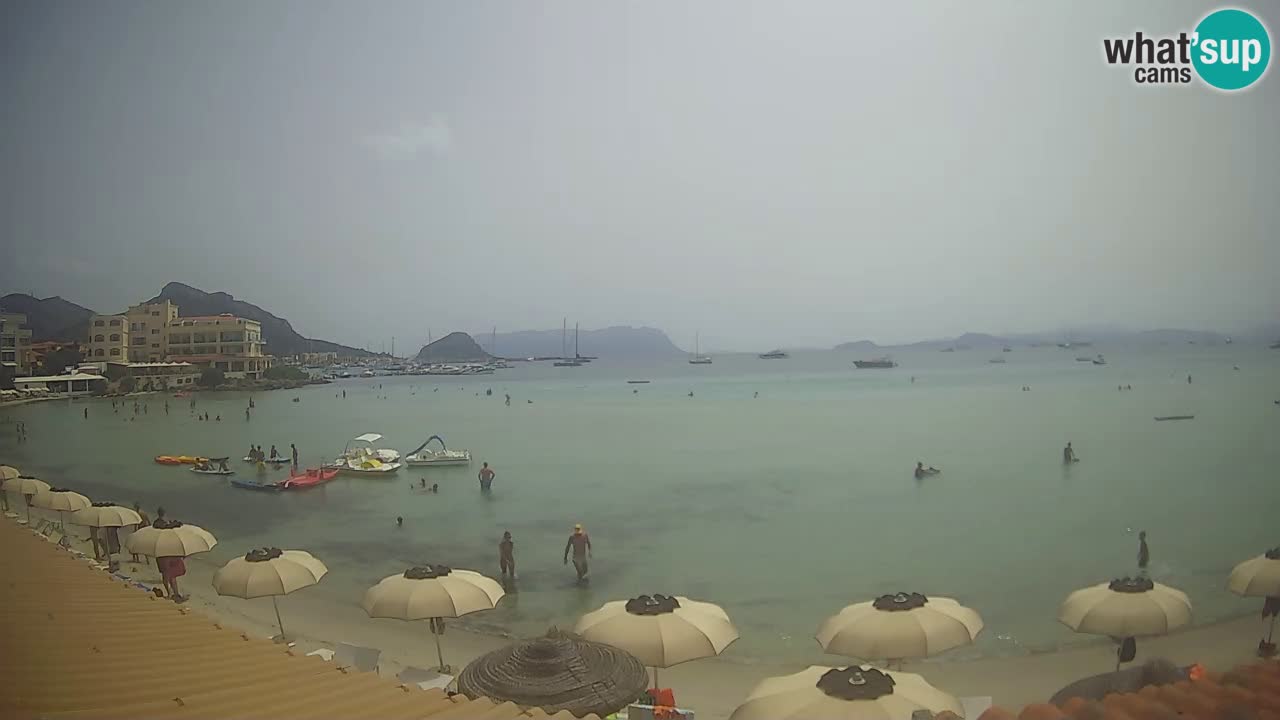 Spletna kamera Terza Spiaggia Golfo Aranci – Pogled na plažo v živo
