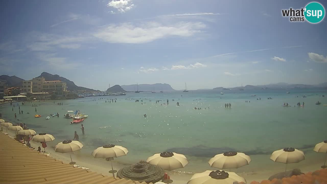 Spletna kamera Terza Spiaggia Golfo Aranci – Pogled na plažo v živo