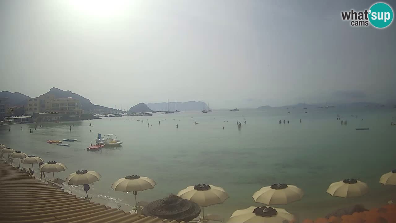 Spletna kamera Terza Spiaggia Golfo Aranci – Pogled na plažo v živo